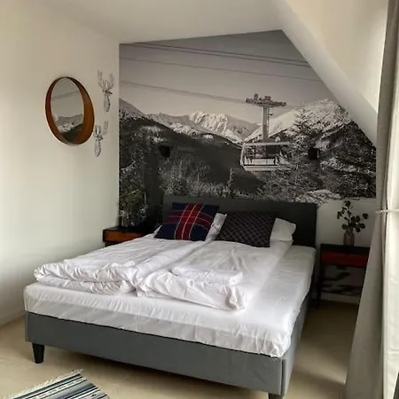 Lägenhet Krotkie Narty Z Widokiem Na Giewont, Garaz Free
